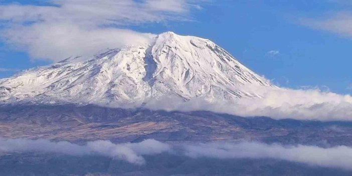 Ağrı Dağı Eylül ayında beyaza büründü