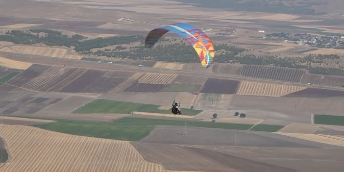 Yamaç paraşütü festivalinde heyecan dolu anlar yaşandı