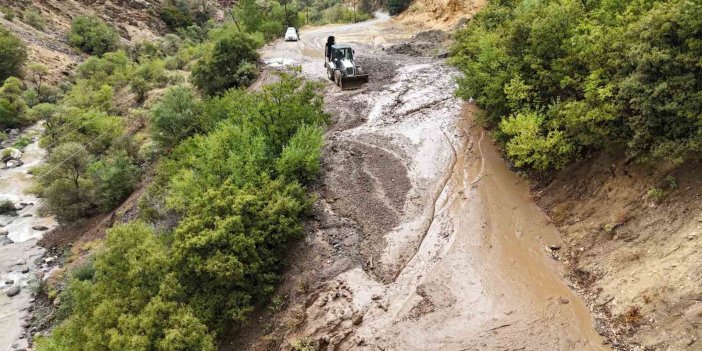 Tunceli’de  yağış heyelana neden oldu