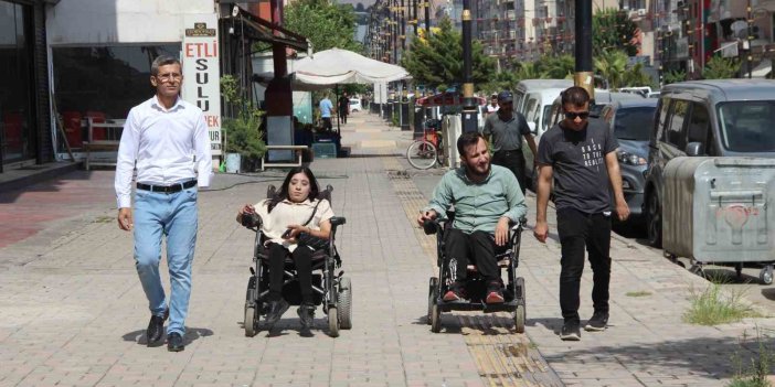 Şırnak'ta engellilerin yaşamı kaldırımlara takılıyor