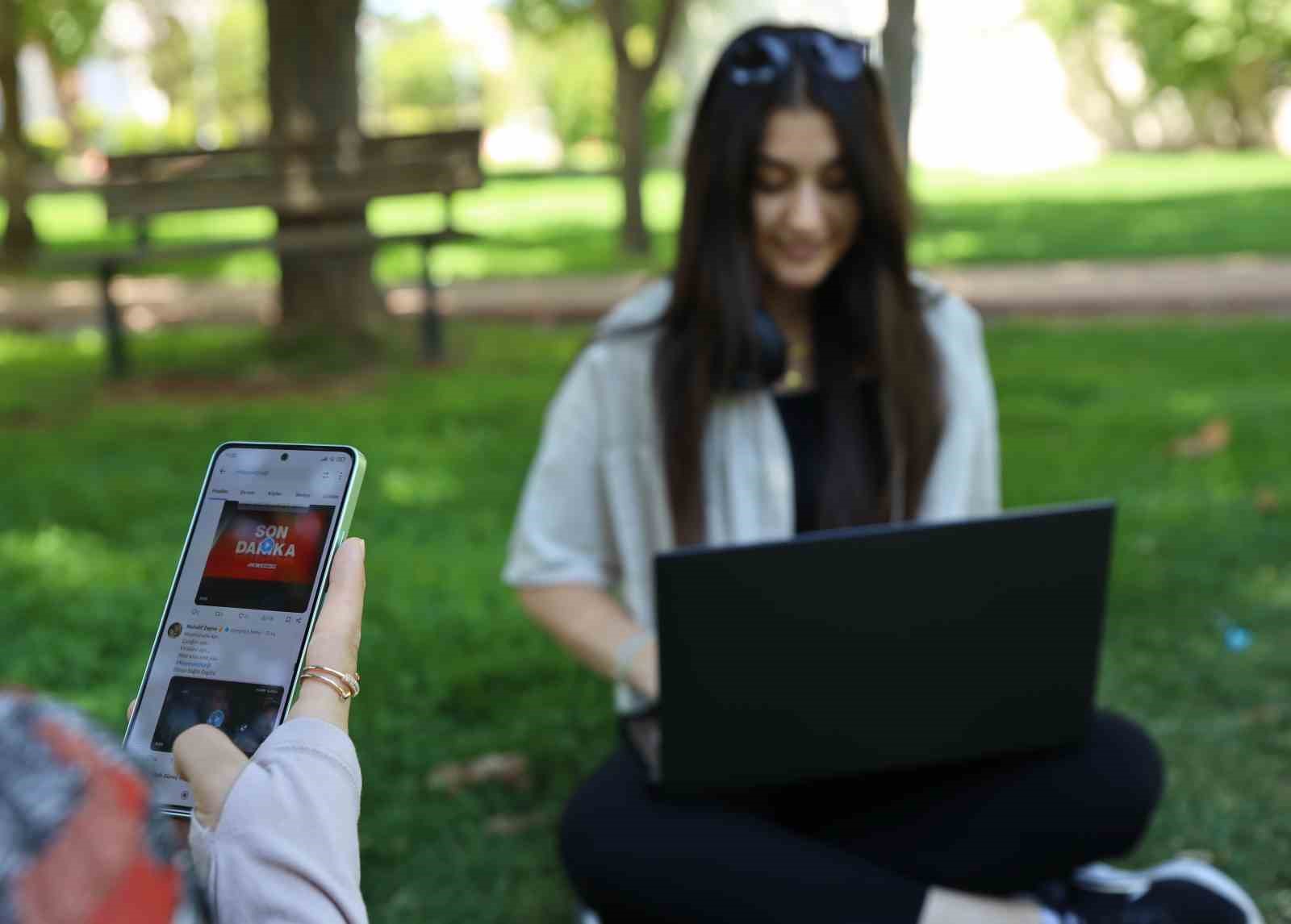 Uzmanlardan sosyal medya bağımlılığına karşı uyarı