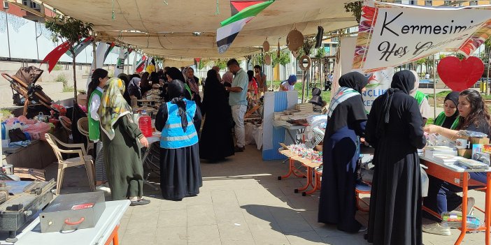 Yüksekova’da Gazze halkına yardım amaçlı kermes düzenlendi