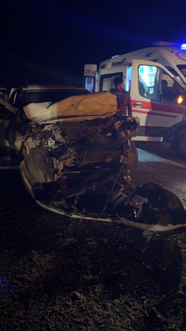 Muş’ta trafik kazası: 5 kişi yaralandı