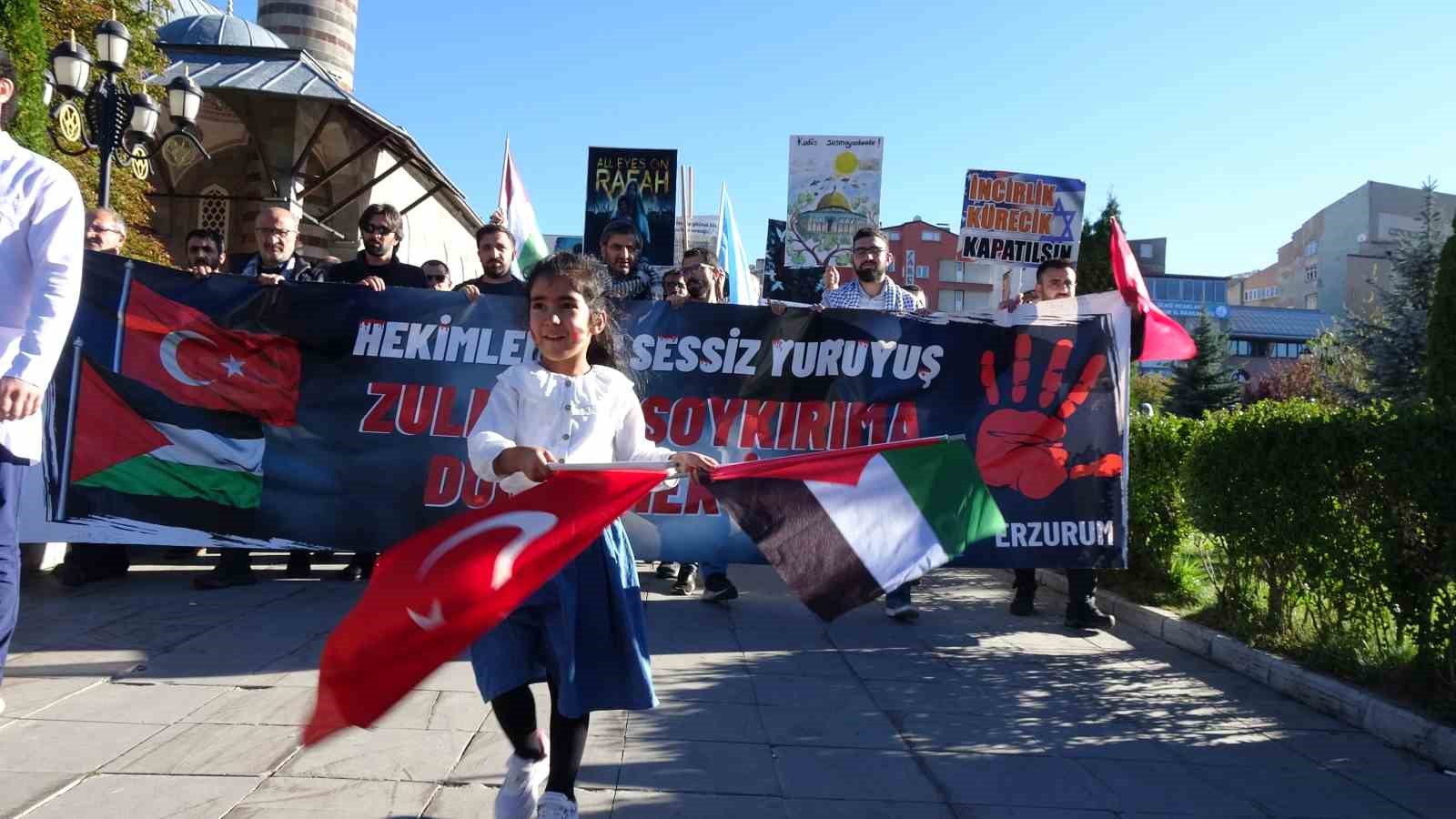 Erzurum'da sağlık çalışanlarının İsrail’i protestoları 45’nci haftada devam etti