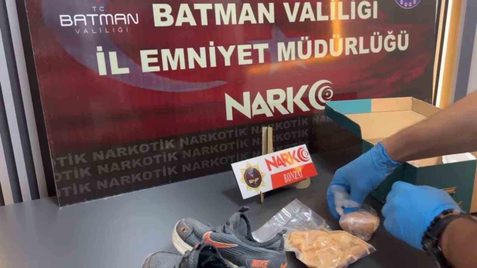 Batman’da ayakkabı içinde uyuşturucu sevkiyatı