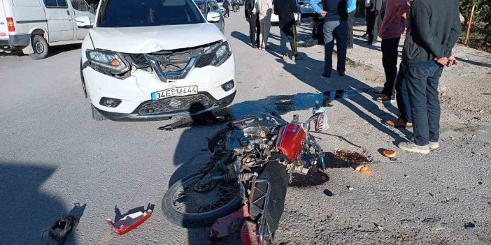 Malatya'da otomobil ile çarpışan motosikletin sürücüsü ağır yaralandı