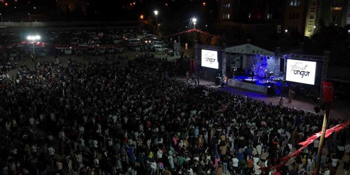 Batman’da festival on binlerin katıldığı konserle bitti