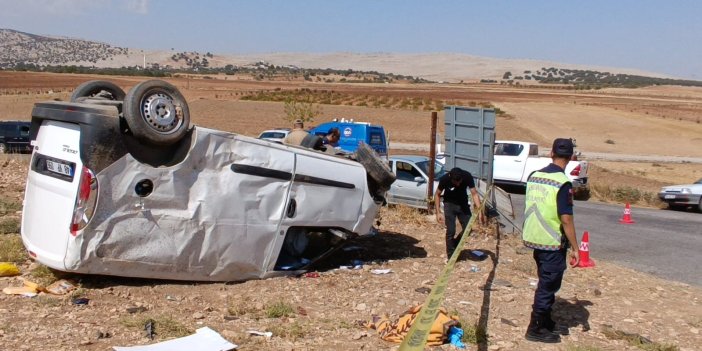 Adıyaman'da otomobil ile çarpışan hafif ticari aracın sürücüsü öldü