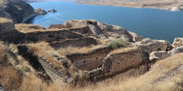 Hasankeyf'teki kazılarda 1600 yıllık askeri yapının kalıntıları bulundu