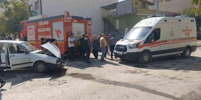 Adıyaman'da iki otomobilin çarpıştığı kazada 1 kişi yaralandı