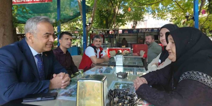 Elazığ'da huzurevi sakinleri, doğup büyüdükleri yerlerde çocukluk hatıralarını anlattı