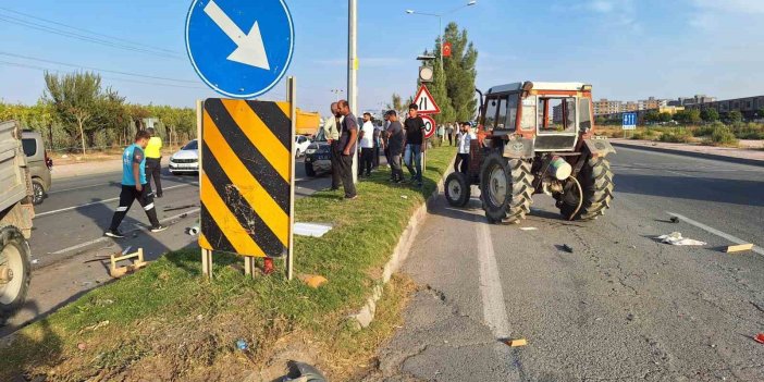 Batman’da traktör ile kamyonet çarpıştı: 3 kişi yaralandı