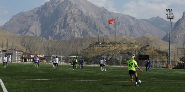 Hakkari Gücü Kadın Futbol Takımı, rakibini 2-0 mağlup etti