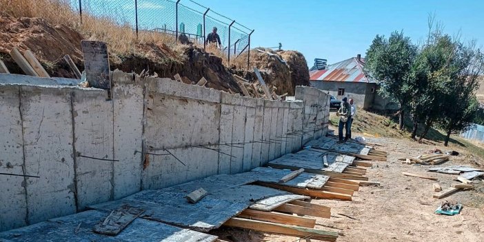 Van’da mezarlıklarda bakım ve onarım çalışmaları