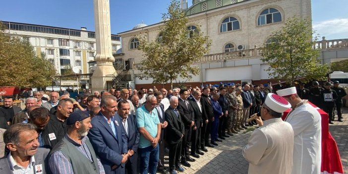 Elazığ’da 70 yaşındaki Kıbrıs gazisi son yolculuğuna gönderildi