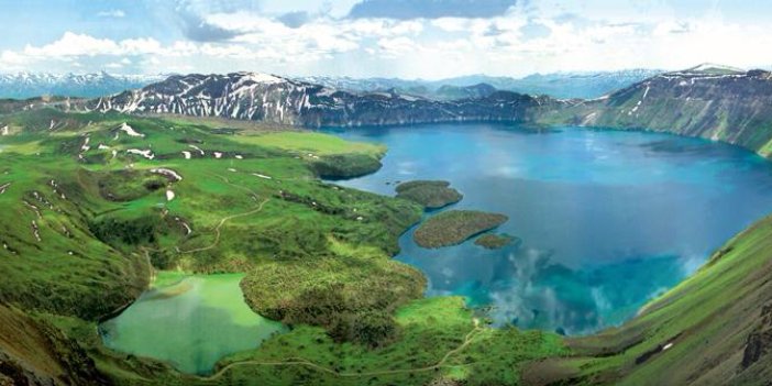 32 sene önce fotoğraflarla Nemrut Krater Gölü’nü tanıtmıştı; yaşanan değişimi anlattı