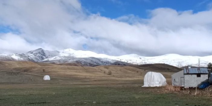 Karlıova’nın yüksek kesimlerine kar yağdı