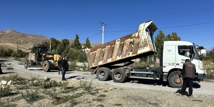 Yüksekova: Pizok TOKİ yolunda yama çalışmaları tamamlandı