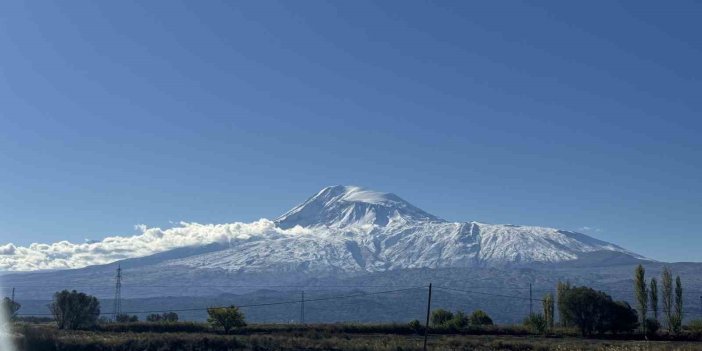 Iğdır’ın yüksek kesimlerine de mevsimin ilk karı düştü