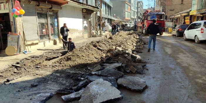 Yüksekova sanat sokağındaki altyapı çalışmaları esnafa mağduriyet yaşatıyor