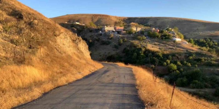 Siirt’te köy yolları onarılıyor