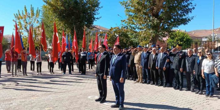 Gölbaşı’nda Cumhuriyet Bayramı kutlanmaya başlandı