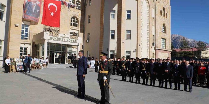 Hakkari’de Cumhuriyetin 101. yıl dönümü kutlandı