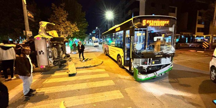 Batman’da yolcu otobüsü ile pikap çarpıştı: 6 kişi yaralandı