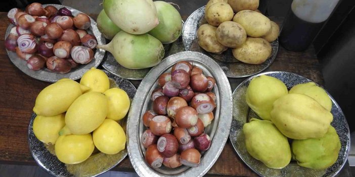 Antep’te havanın soğumasıyla soğan kebabı sezonu açıldı