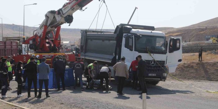 Şırnak’ta kamyon ile motosiklet çarpıştı: 1 kişi öldü