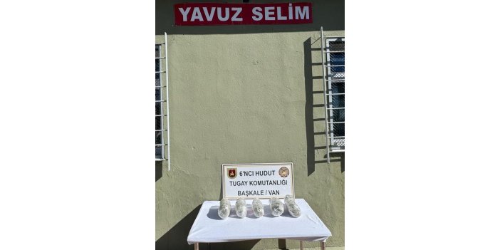 Van sınırında 3 kilo 786 gram uyuşturucu yakalandı