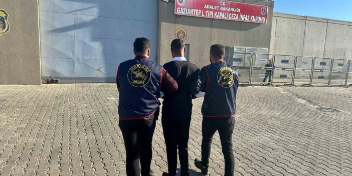 Adam öldürme suçundan aranan firari kişiyi jandarma yakaladı