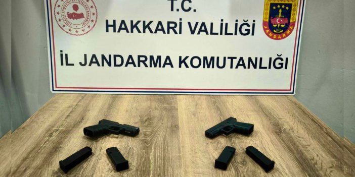 Yüksekova’da 2 ruhsatsız tabanca ele geçirildi