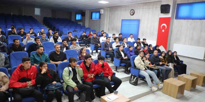 Hakkari’de aday hakem kursuna ilgi