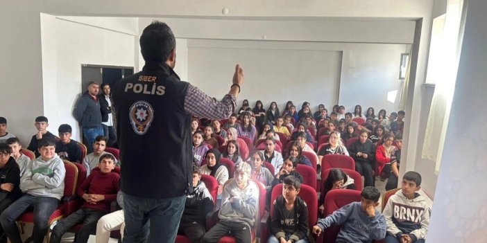 Adıyaman'da SİBERAY Projesi kapsamında öğrenciler bilgilendirildi