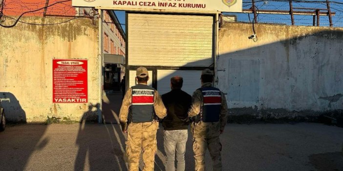 Erzurum’da jandarmadan kaçak kişilere operasyon