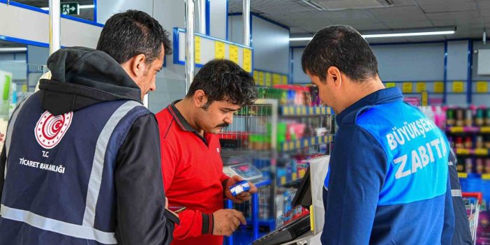 Malatya Büyükşehir Belediyesi Zabıta Ekipleri, market denetimlerini sürdürüyor