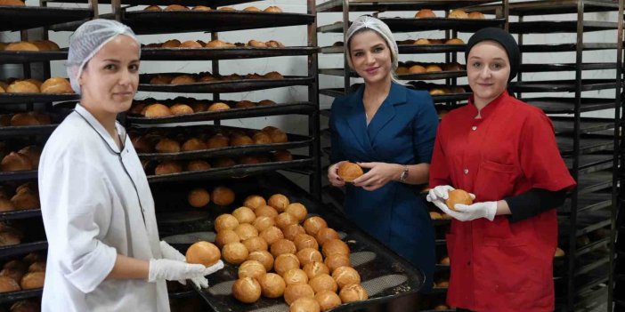 Antep'te meslek lisesi öğrencileri günde 18 bin kişilik yemek üretiyor