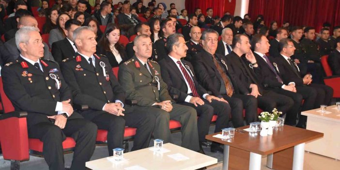 Şırnak ve Siirt’te 10 Kasım Atatürk’ü anma töreni düzenlendi