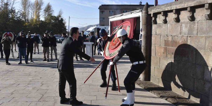 Bitlis’te 10 Kasım Atatürk’ü Anma Günü için tören düzenlendi