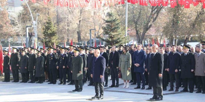 Ağrı’da Atatürk’ü anma töreni