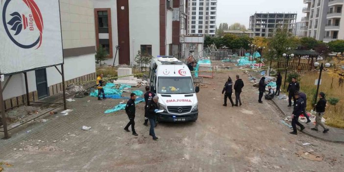 Malatya’da tadilat yapılan binada iskele çöktü: 2 kişi öldü