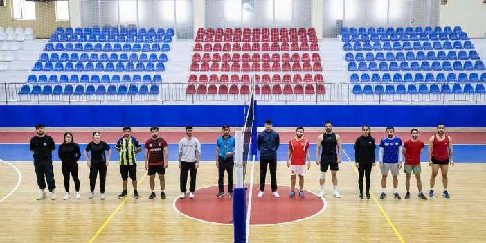 Hakkari Üniversitesi'nde spor turnuvaları başladı