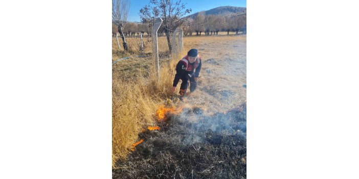 Elazığ’da ot yangını söndürüldü