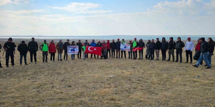 Bitlis'te Arin Gölü’nde su seviyesi her geçen gün biraz daha düşüyor