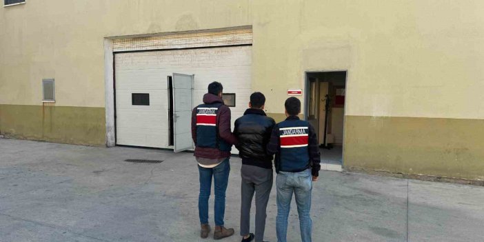 Antep’te göçmen kaçakçılığı organizatörü şahıs tutuklandı