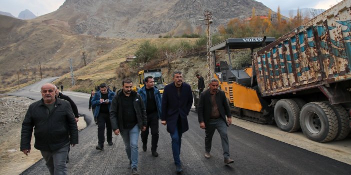 Vali Çelik, Biçer Mahallesi’ndeki yol çalışmalarını inceledi