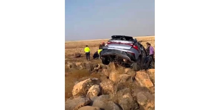 Urfa'da feci trafik kazası: Baba ve oğlu öldü, anne ağır yaralandı