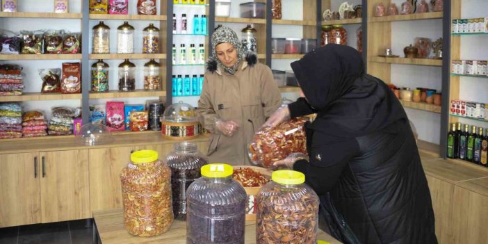 Bitlis’te kadın kooperatifi ilk hasadını yaptı