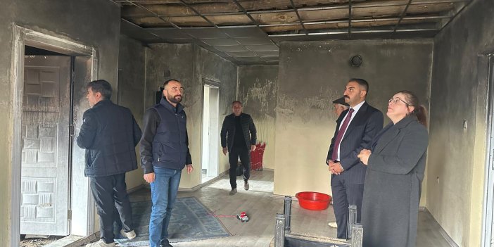 Yüksekova Belediyesi Eş başkanları, evi yanan vatandaşı ziyaret etti